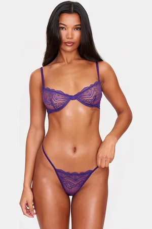 PRETTYLITTLETHING Scallop Lace Underwired Bra