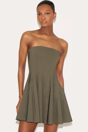PRETTYLITTLETHING Khaki Stretch Woven Bandeau Pleated Shift Dress