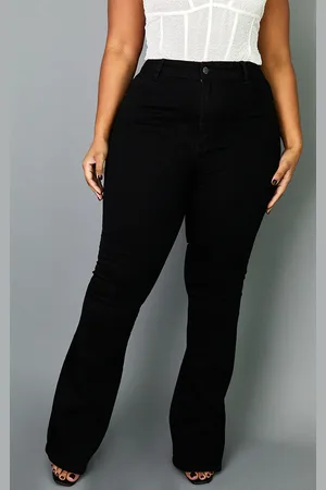 PRETTYLITTLETHING Plus Flare Denim Jeans