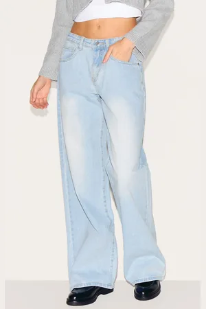 PRETTYLITTLETHING Low Rise Boyfriend Jeans
