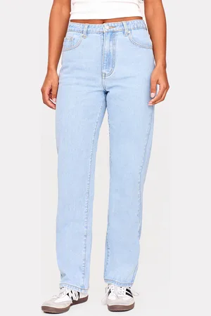 PRETTYLITTLETHING High Waist Straight Leg Jeans