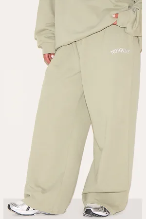 PRETTYLITTLETHING Plus Khaki Premium Embroidered Norway Wide Leg Joggers