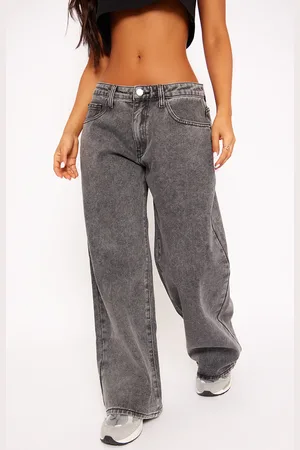 PRETTYLITTLETHING Petite Low Rise Boyfriend Jeans