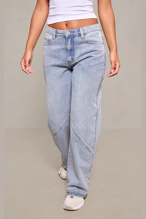 PRETTYLITTLETHING Petite Denim Seam Detail Straight Leg Jeans