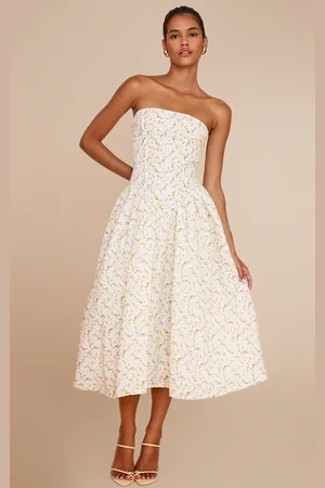 PRETTYLITTLETHING Ditsy Printed Bandeau Skater Midaxi Dress