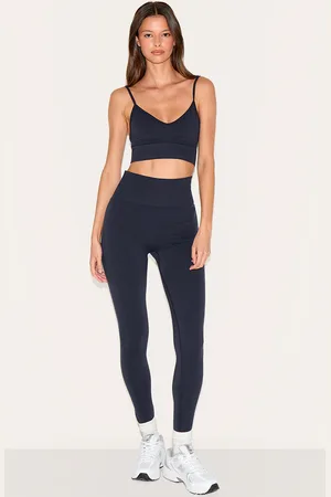 PRETTYLITTLETHING High Waisted Seamless Soft Touch Scrunch Bum Leggings