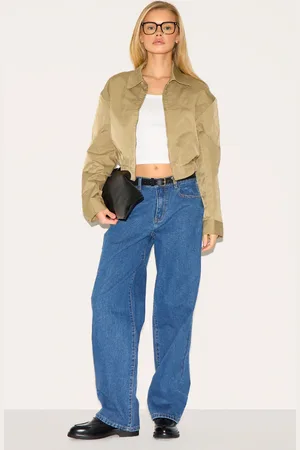 PRETTYLITTLETHING Mid Rise Straight Leg Jeans