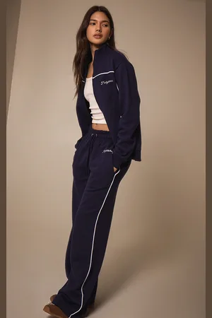 PRETTYLITTLETHING Contrast Piping Detail Straight Leg Joggers