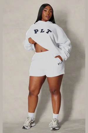 PRETTYLITTLETHING Plus Logo Oversized Sweat Shorts