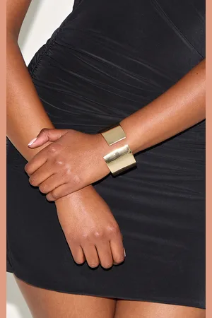 PRETTYLITTLETHING Gold Chunky Oversized Clasp Bangle