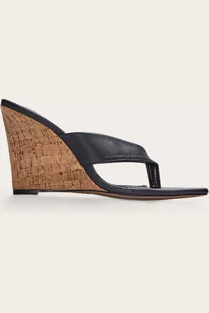 PRETTYLITTLETHING Pu Round Toe Thong Heeled Wedges
