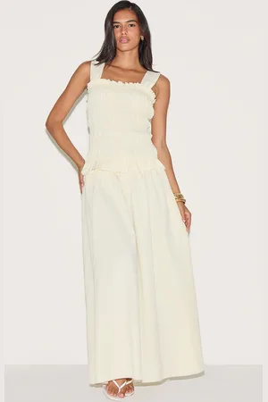 PRETTYLITTLETHING Shirred Frill Detail Maxi Dress
