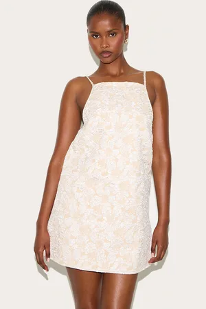 PRETTYLITTLETHING Floral Jacquard A Line Shift Dress
