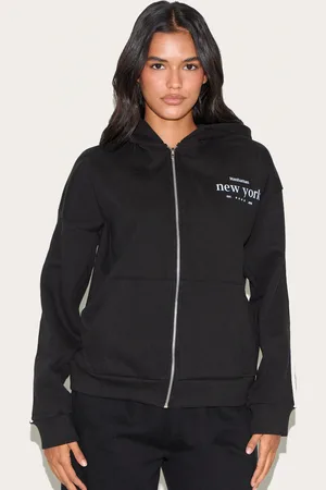 PRETTYLITTLETHING New York Print Zip Through Hoodie