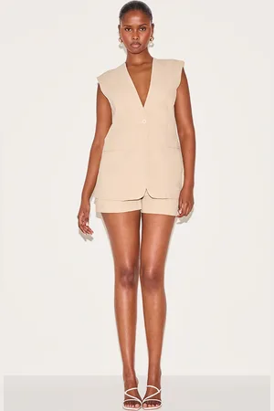PRETTYLITTLETHING Linen Look Woven Tailored Shorts