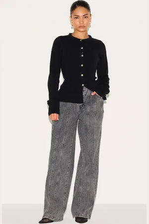 PRETTYLITTLETHING Petite Denim Seam Detail Jeans With Adjustable Straps