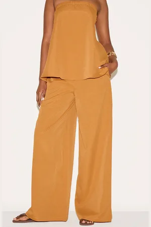 PRETTYLITTLETHING Deep Woven Mid Rise Wide Leg Trousers