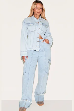 PRETTYLITTLETHING Shape Stretch Denim Highwaisted Turn Up Hem Cargo Jeans