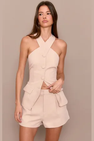 PRETTYLITTLETHING Premium Tailored Pleated Shorts
