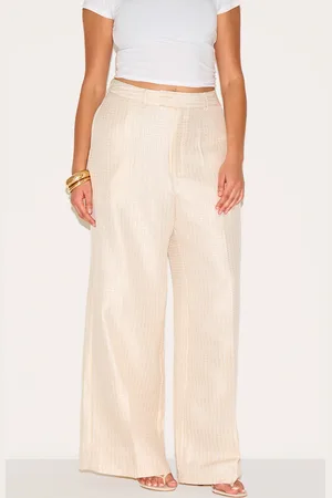 PRETTYLITTLETHING Plus Cream Textured Woven Tailored Trousers