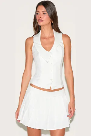 PRETTYLITTLETHING Collar Detail Button Waist Coat