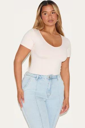 PRETTYLITTLETHING Shape Blush Sculpted V Neck Short Sleeve Bodysuit