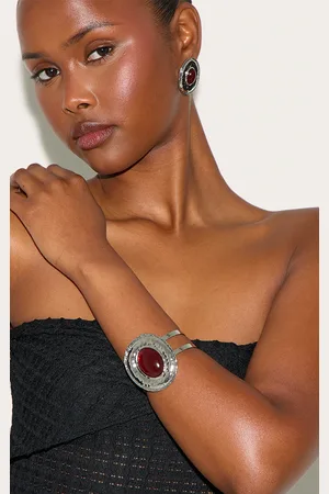 PRETTYLITTLETHING Silver Stone Centre Statement Bracelet
