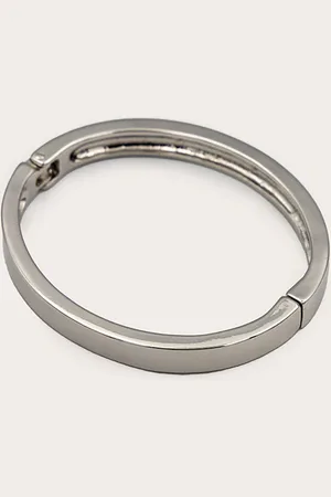 PRETTYLITTLETHING Silver Chunky Clasp Bangle