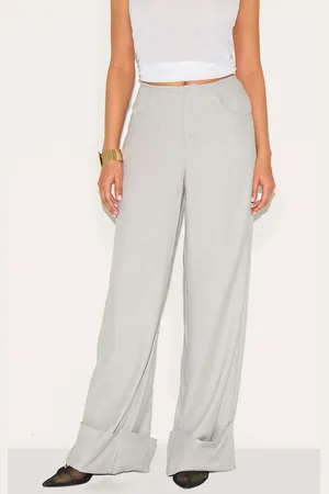 PRETTYLITTLETHING Petite Invisible Waistband Wide Leg Turn Up Trousers