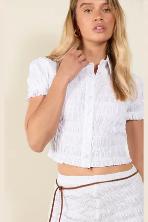 PRETTYLITTLETHING Shirred Frill Hem Cropped Shirt
