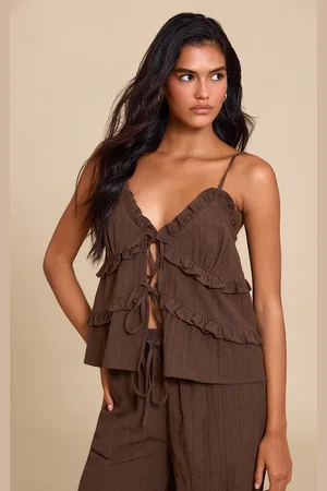 PRETTYLITTLETHING Textured Strappy Cami Top