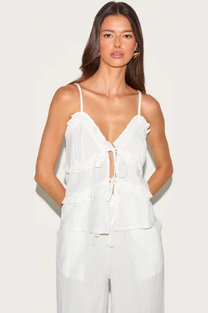 PRETTYLITTLETHING Textured Strappy Cami Top