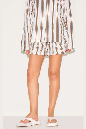 PRETTYLITTLETHING Petite Beige Striped Linen Look Shorts