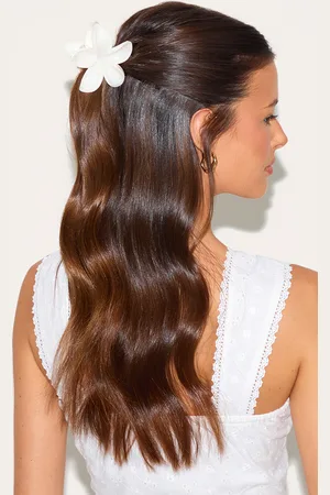 PRETTYLITTLETHING Cream Lily Flower Hair Clip