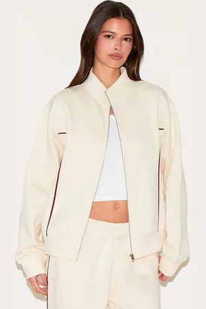 PRETTYLITTLETHING Cream Contrast Seam Zip Through Sweatshirt