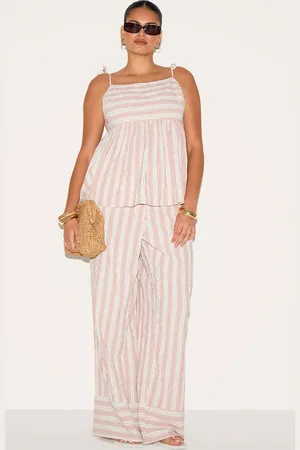 PRETTYLITTLETHING Plus Woven Textured Striped Straight Leg Trousers