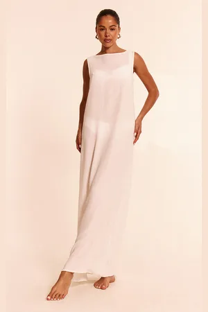 PRETTYLITTLETHING Floaty Woven Boat Neck Maxi Beach Dress