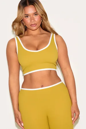 PRETTYLITTLETHING Shape Olive Active Contrast Binding Sports Bra