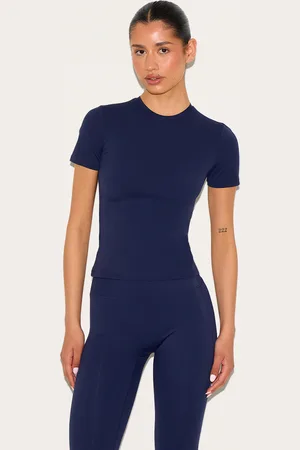 PRETTYLITTLETHING Tall Sculpt Longline Short Sleeve Gym Top