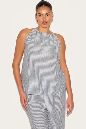 PRETTYLITTLETHING Plus Striped Halterneck Top