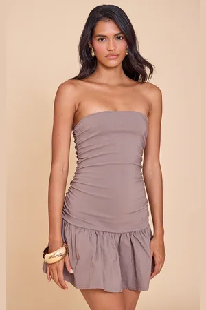 PRETTYLITTLETHING Taupe Stretch Woven Bandeau Ruched Shift Dress