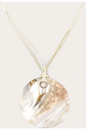 PRETTYLITTLETHING Cream Faux Shell Pendant Necklace