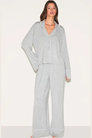 PRETTYLITTLETHING Modal Piping Long Pj Set