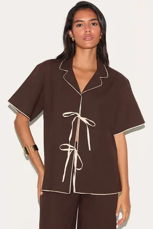 PRETTYLITTLETHING Contrast Trim Oversized Tie Front Top