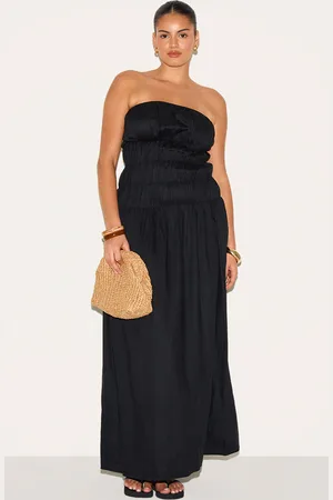 PRETTYLITTLETHING Plus Bandeau Ruched Detail Maxi Dress