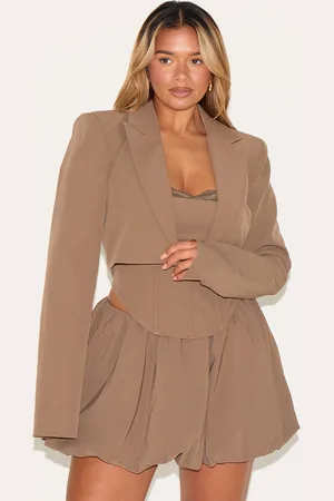 PRETTYLITTLETHING Shape Mocha Tailored Cropped Blazer