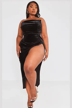 PRETTYLITTLETHING Plus Velvet Boned Bandeau Maxi Dress