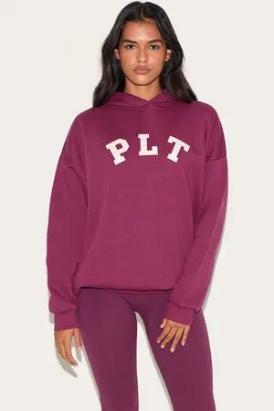 PRETTYLITTLETHING Plum Contrasting Print Logo Oversized Hoodie