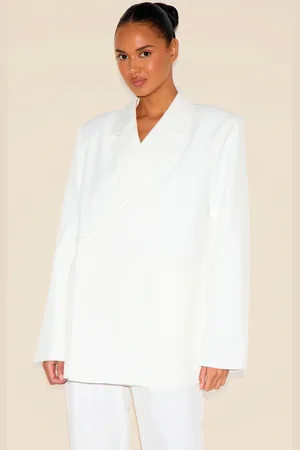 PRETTYLITTLETHING Tailored Woven Blazer