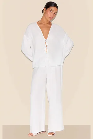 PRETTYLITTLETHING Petite Cheesecloth Textured Wide Leg Trouser